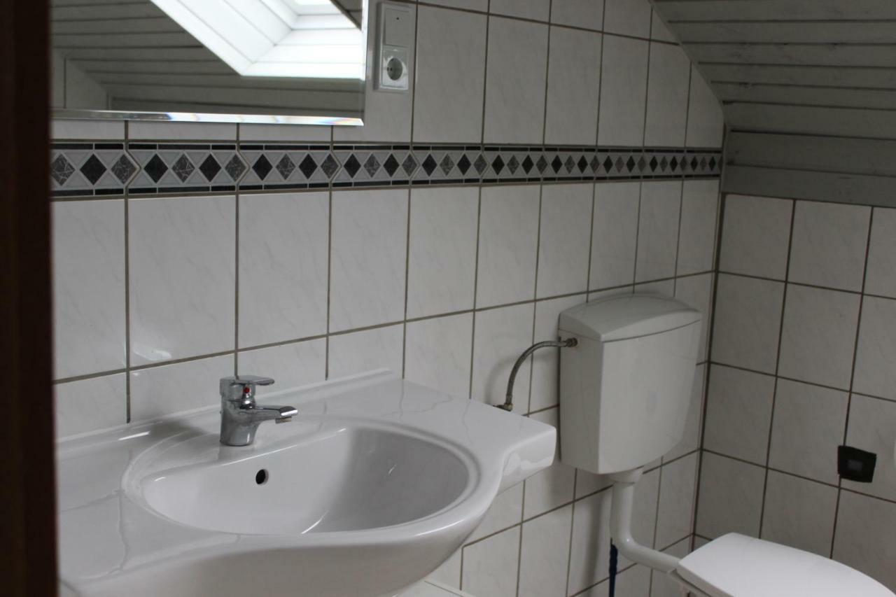 Gasthof Roessle Ochsenwang Bissingen an der Teck Eksteriør billede